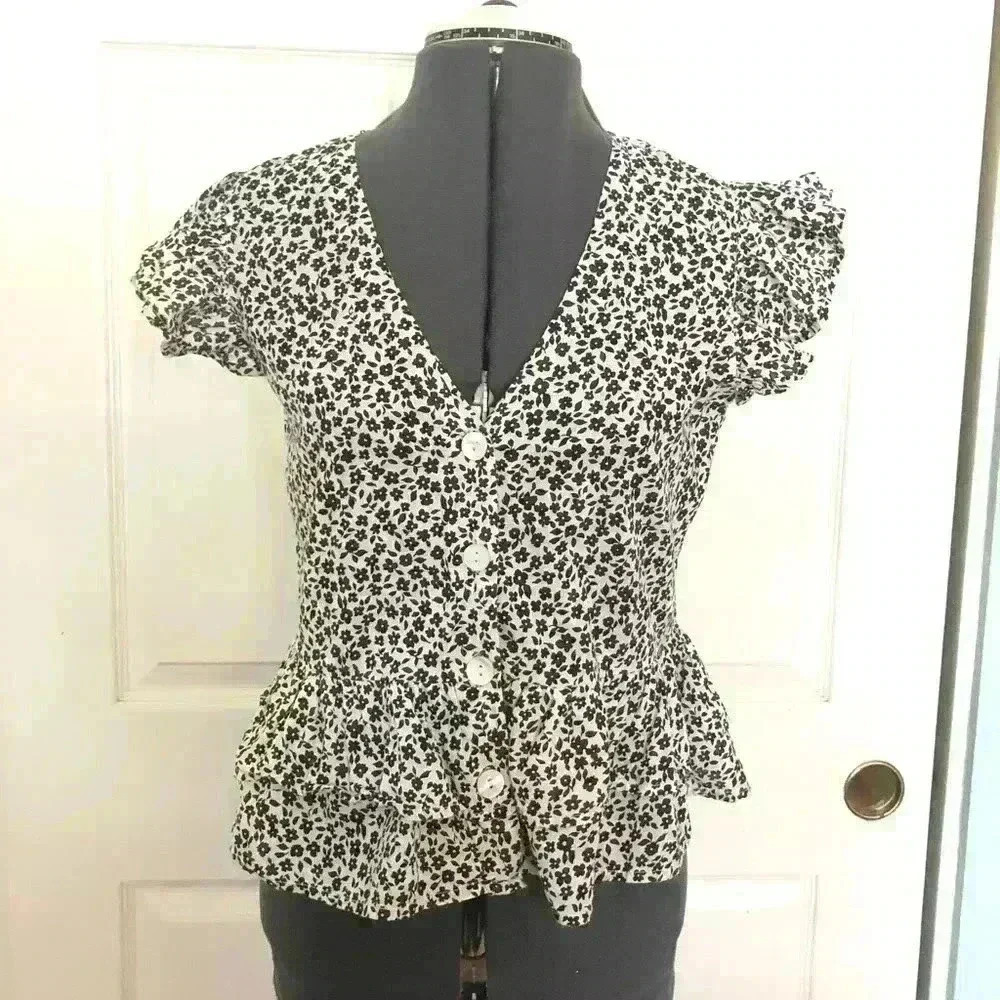Passport white black flower light cotton fabric ruffle sleeves button blouse S